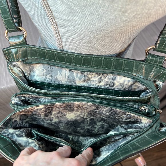 KGB STUDIO Green Vegan Cross Body Bag - Picture 9 of 15